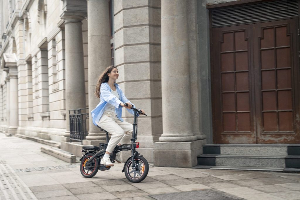 DYU Electric Bike Under £600 UK: Is the Foldable A5 the Best Value E-Bike for 2025? 14