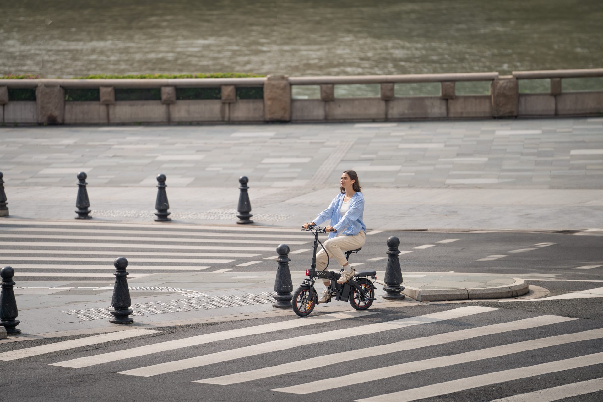 DYU Electric Bike Under £600 UK: Is the Foldable A5 the Best Value E-Bike for 2025? 6