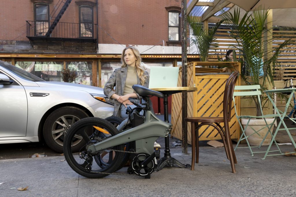 Buy Electric Bike for Minimalist Commuting: Ditch Car Keys, Save Time & Space 22