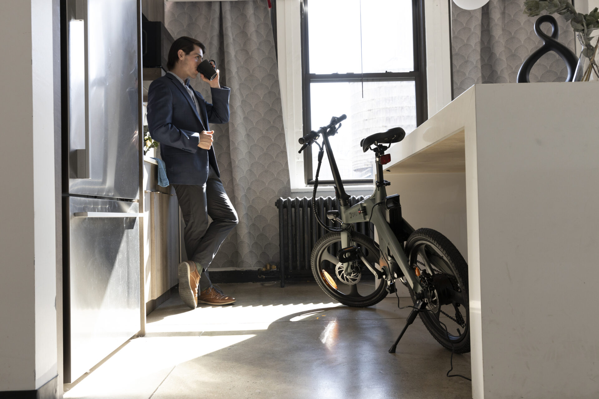 E-Bikes in Space? NASA’s Surprising Interest in Electric Mobility 3 Urban e-bike commuting