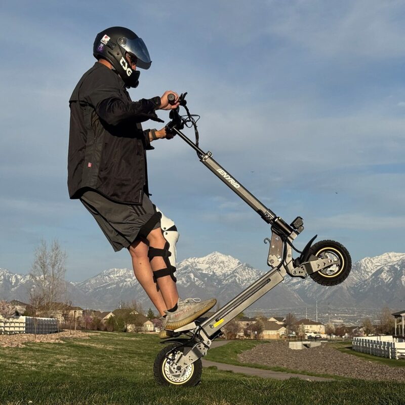 Alternative view of iENYRID S1 700W Off-Road Electric Scooter – 40KM Range, Dual Suspension, Fat Tyres