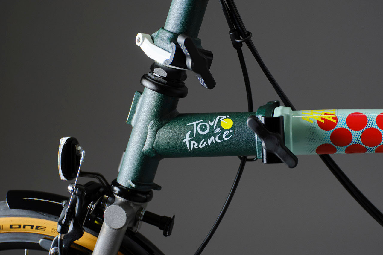 Brompton x Tour de France P Line 12-Speed Folding Bike - Sprinters Light Green, Low Handlebars 8 Brompton x Tour de France P Line 12-Speed Folding Bike - Sprinters Light Green, Low Handlebars - Image 8