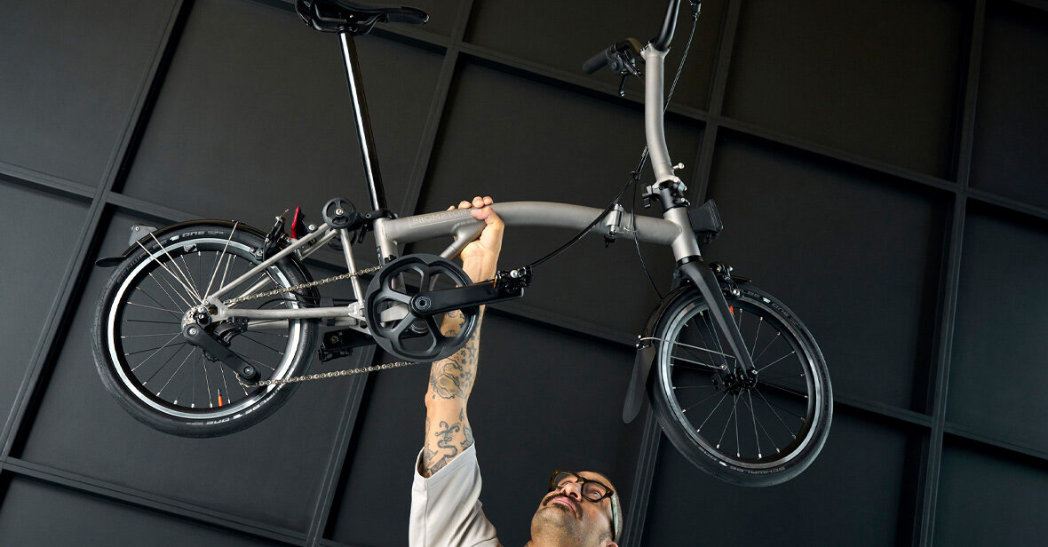 Brompton T Line 4-Speed Urban Folding Bike | Ceratech Black, Mid Handlebar 2 Brompton T Line 4-Speed Urban Folding Bike | Ceratech Black, Mid Handlebar - Image 2